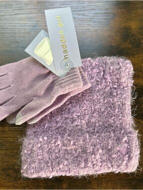 Madden Girl Lilac Knit Scarf and Glove Set